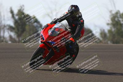 media/Nov-02-2025-Lets Ride (Sun) [[f7a3caa734]]/B Group/1120am (Turn 2 Inside)/